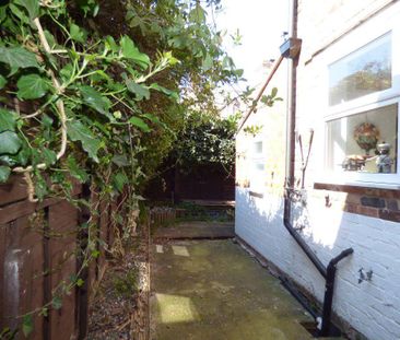 2 bedroom semi-detached house to rent - Photo 1