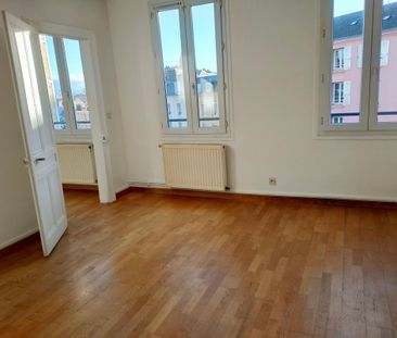 Location Appartement 2 pièces 55m² LE HAVRE 76600 - Photo 4