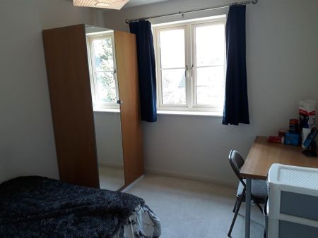 Kilby Mews, Central - Photo 4