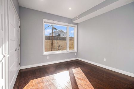 For Lease - 453 Booth Street Unit# B, West Centre Town, Ontario - Photo 4