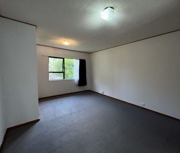 3 bedroom house with ensuit - Photo 5