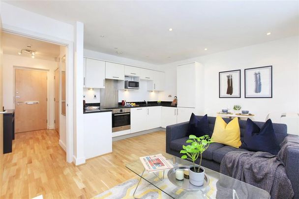 1 bedroom flat to rent - Photo 1