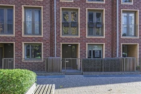 4 bedroom townhouse to rent - Photo 4