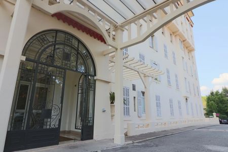 Location Appartement 1 pièce 19m² CANNES 06400 - Photo 5