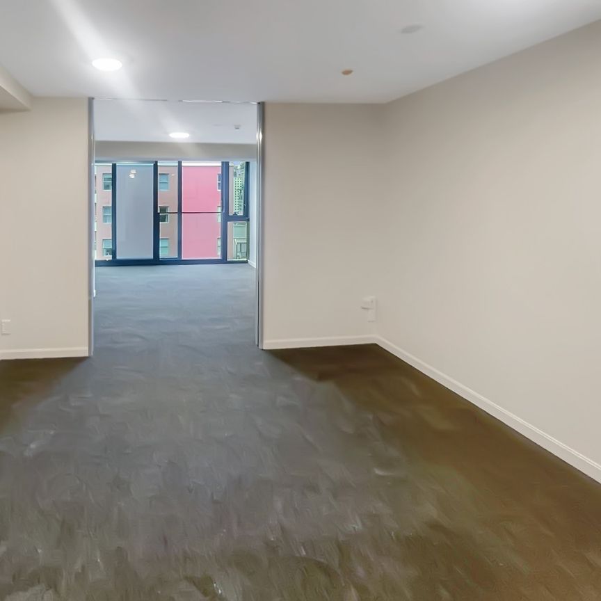 CITY CENTRE, 1 Bed + 1 Car park - Photo 1