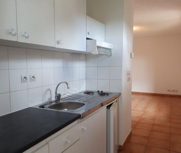Location Appartement 1 pièce FROUZINS 31270 - Photo 2