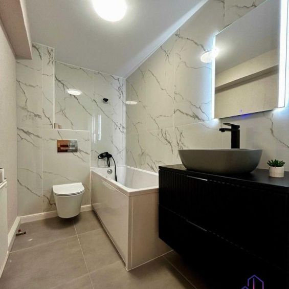New apartment for rent 3 rooms, 2 bathrooms 2 km UMF Iasi - Photo 1