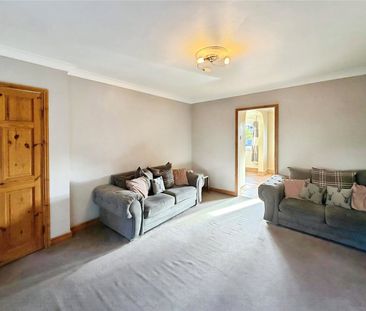 3 bedroom house to rent West End Crescent, Royston, S71 - Photo 5