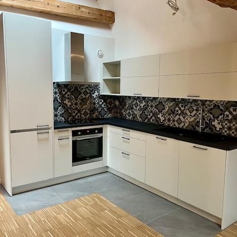 Très bel appartement en attique de 3 pièces - Photo 1