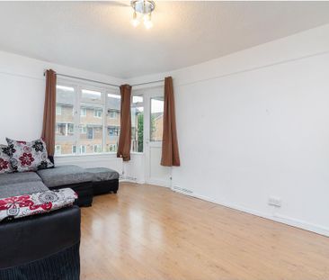 3 bedroom flat to rent - Photo 1