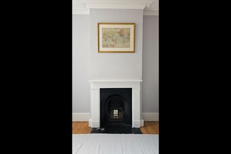 4 Bed Terraced House, Wandsworth Road, SW8 - Photo 5