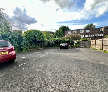 1 Bed Flat, Hervey Road, SE3 - Photo 1