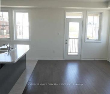 56 CORNELL CENTRE BOULEVARD - Photo 5