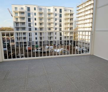 TOLLE SINGLEWOHNUNG - MIT AUFZUG, BALKON FUSSBODENHEIZUNG UND EINBA... - Photo 6