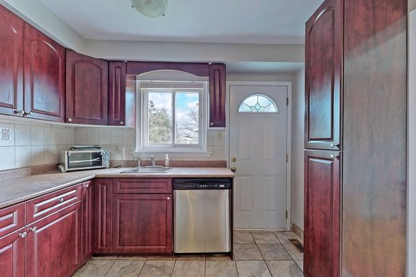 For Lease - 79 Dragoon Crescent, Toronto, Ontario - Photo 1