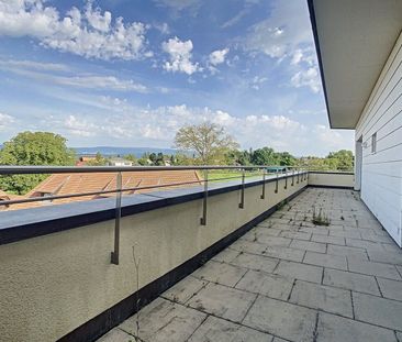 SEHR SCHÖNE ATTIKA 5.5-ZIMMER-WOHNUNG / MAGNIFICENT 5.5-ROOM ATTIC ... - Foto 1