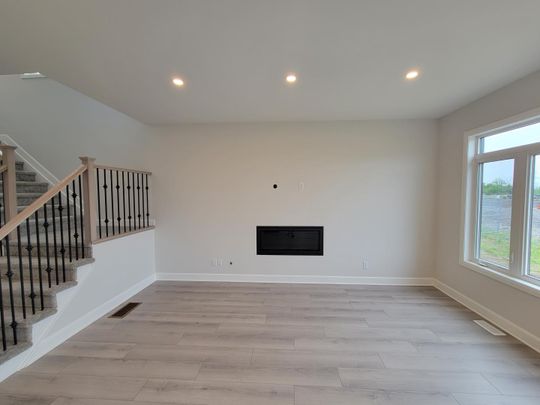 1418 Tulip Dr, Kingston, ON K7P 0S4 - Photo 1