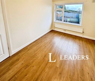 2 bedroom house to rent Cromer Road, Stoke-on-Trent, ST1 - Photo 4