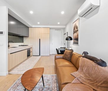 Fully furnished Claremont St. apartment. - Photo 1