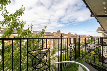 Sycamore Mews, Clapham, SW4, London - Photo 5