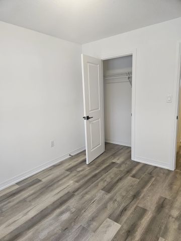 For Lease - 88 Gort Avenue, Brant, Ontario - Photo 4