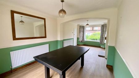 3 bedroom semi-detached house to rent - Photo 4