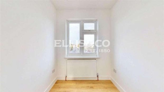 Willow Tree Lane, Hayes, UB4 - Photo 1