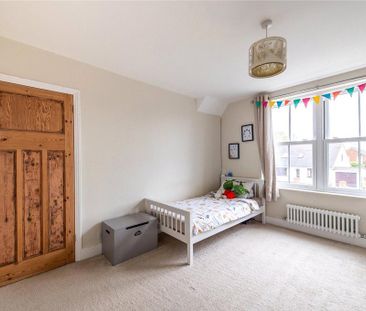 3 bedroom semi-detached house to rent - Photo 2