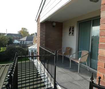 Flat to rent on - Photo 5