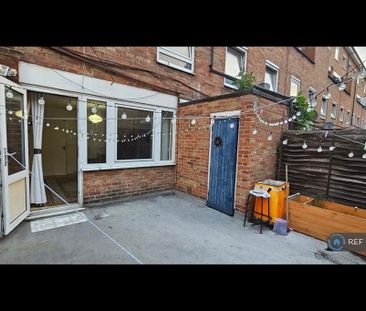1 bedroom in a house share to rent - Photo 6
