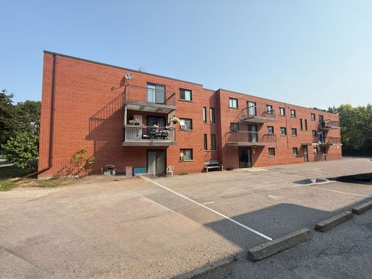 For Lease - 555 Oxford Street Unit# 207, Oshawa, Ontario - Photo 1