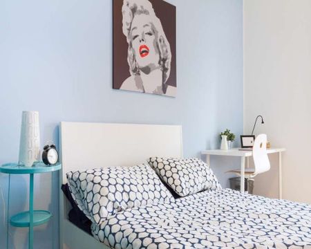 Via Adele Martignoni, Milan, Lombardy 20124 - Photo 5