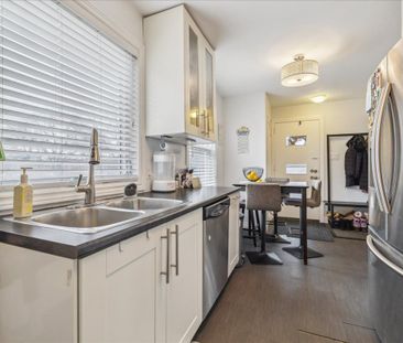 For Lease - 9 Grenadier Drive Unit# Upper, Hamilton, Ontario - Photo 1