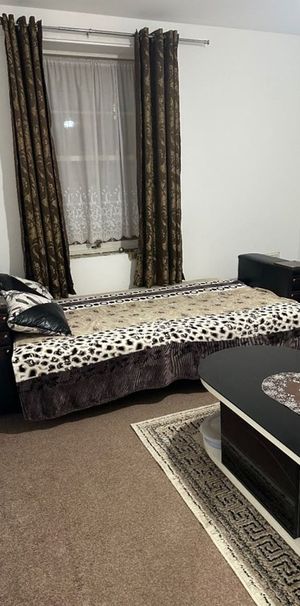 Room in a Shared Flat, Bracken House, E3 - Photo 1