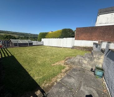 Heol Llanelli, Llanelli, SA15 - Photo 1