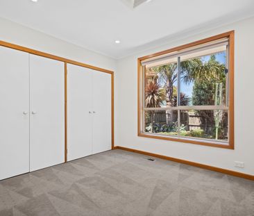 Charming 3-Bedroom Home with Abundant Natural Light - Photo 4