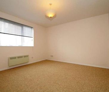 Staines Road West, Sunbury On Thames, TW16 - Photo 4