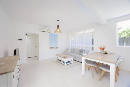 4/37 Foam Street, Elwood VIC 3184 - Apartment For Rent | Domain - Photo 2
