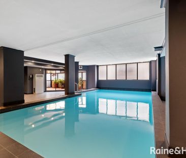 Prime Darlinghurst Studio with Panoramic City Views - Photo 3