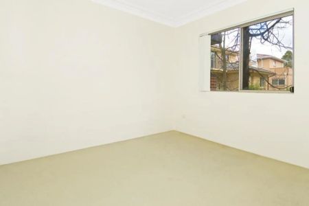2 bedroom double brick unit - Photo 2