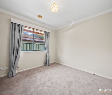 70 Rosewood Glen, Jerrabomberra NSW 2619 - House For Rent | Domain - Photo 3
