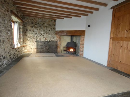 2 bed Semi-Detached - To Let - Photo 1