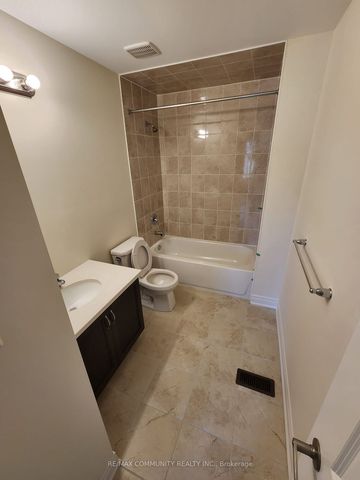 Semi-Detached Home For Lease | N8143030 - Photo 3