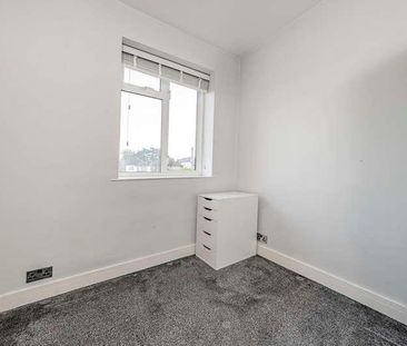 Moorfield Road, Denham, UB9 - Photo 3