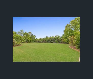 SPACIOUS AIR-CONDITIONED TOWNHOUSE WITH LARGE PRIVATE FULLY FENCED ... - Photo 4