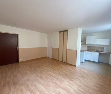 Location Appartement 1 pièce 28m² ORLEANS 45000 - Photo 1
