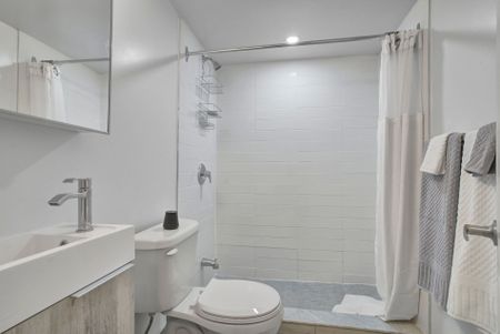 For Lease - 1371 King Street Unit# 101, Toronto, Ontario - Photo 2