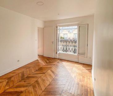 Appartement bourgeois de 121.5 m² à Paris - Photo 3