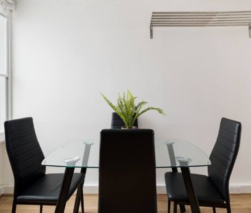 Studio Flat, Old Compton Street, W1D - Photo 3