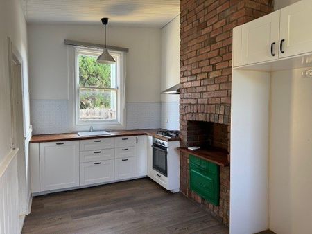 Timless Charm - Photo 3